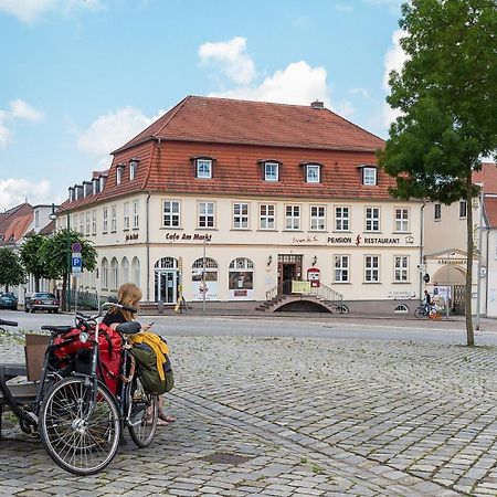 Pension Markt Neustrelitz Exterior photo